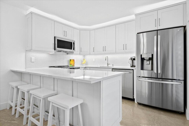 property at 709 7th Ln