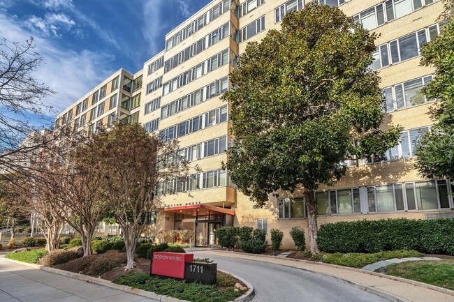 property at 1711 Massachusetts Ave NW