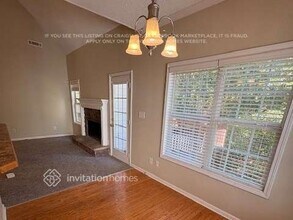 10 Camden Cir in Newnan, GA - Building Photo - Building Photo