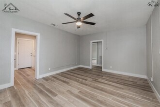2130 1/2 Ave H in Wichita Falls, TX - Building Photo - Building Photo