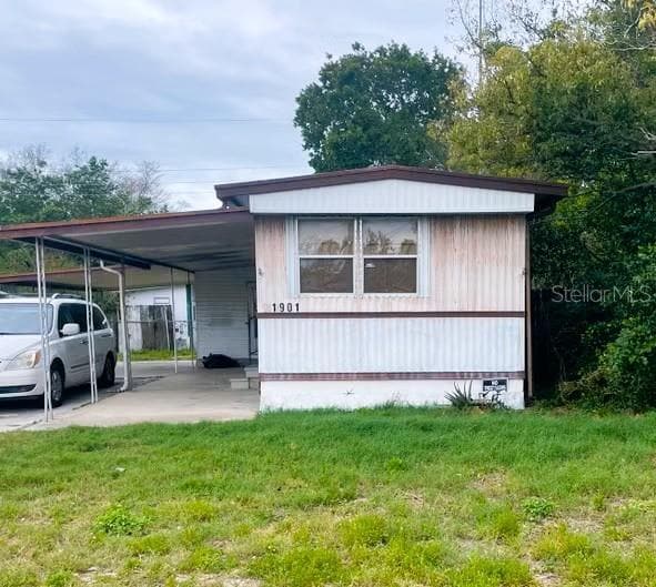 property at 1901 Viceroy Ln