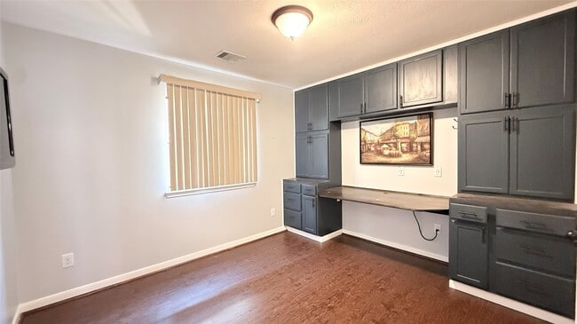 property at 5623 Maverick Bend Lane