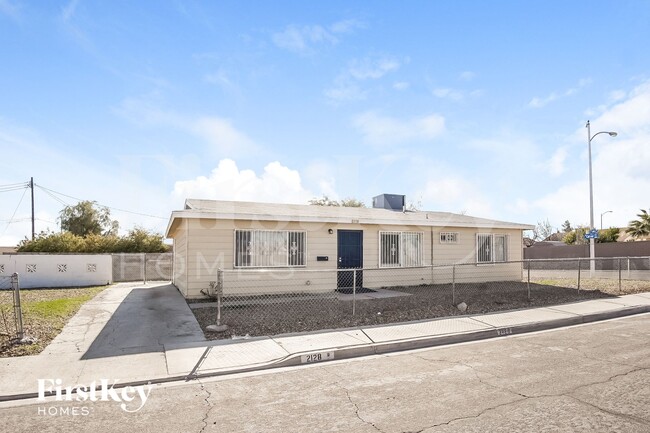2128 Carver Ave in North Las Vegas, NV - Building Photo - Building Photo