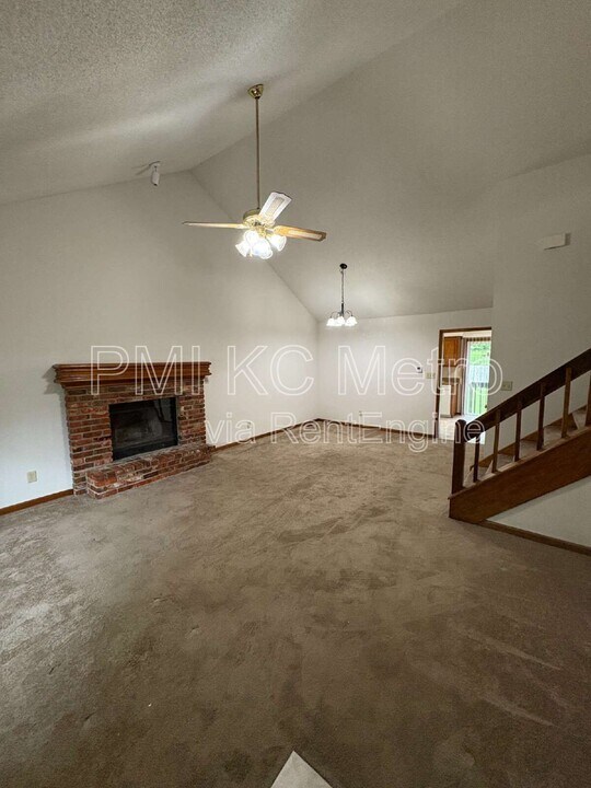504 NE Green St in Lee's Summit, MO - Building Photo