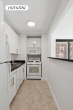 150 E 57th St in New York, NY - Foto de edificio - Building Photo