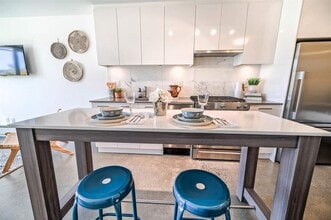 231 Pender St E in Vancouver, BC - Building Photo - Building Photo