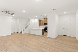 2764 V. Napoli in Henderson, NV - Building Photo - Building Photo