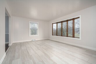 7630 Cottonwood in Richland, MI - Building Photo - Building Photo