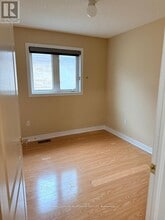 364 Krotone Crescent in Mississauga, ON - Building Photo - Building Photo