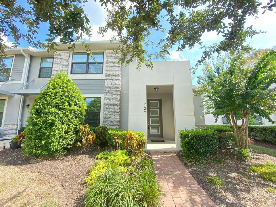 3Bdrm 2.5 Bath 2-Car garage ---- Tapestry in Kissimmee, FL - Foto de edificio