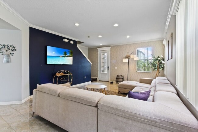 131 Willow View Dr in Davenport, FL - Foto de edificio - Building Photo
