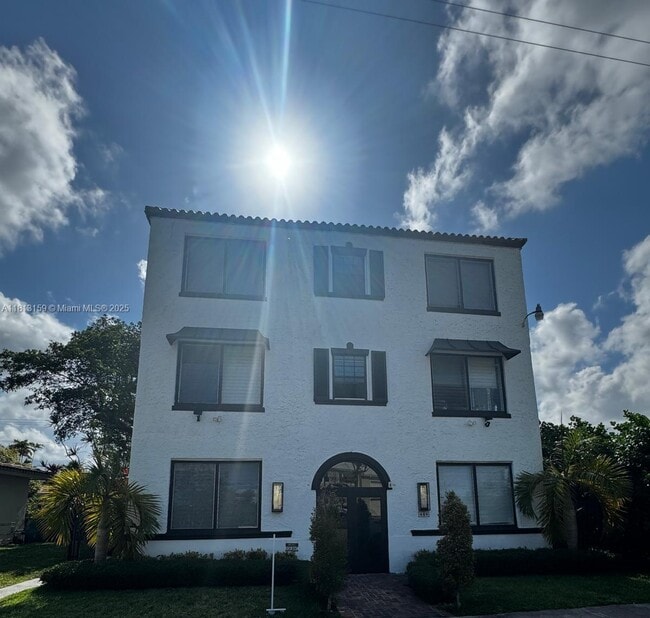 property at 444 Ponce de Leon