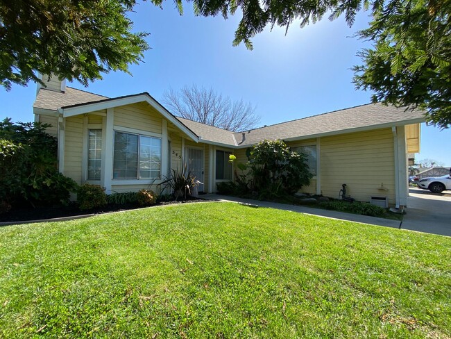 345 Kendrick Ln