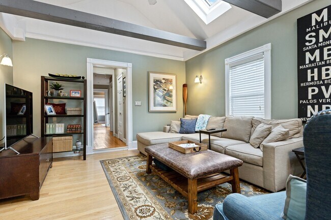 13 Saint James St in Newton, MA - Building Photo - Building Photo