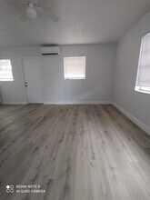 125 SW 5th Ct in Dania Beach, FL - Foto de edificio - Building Photo