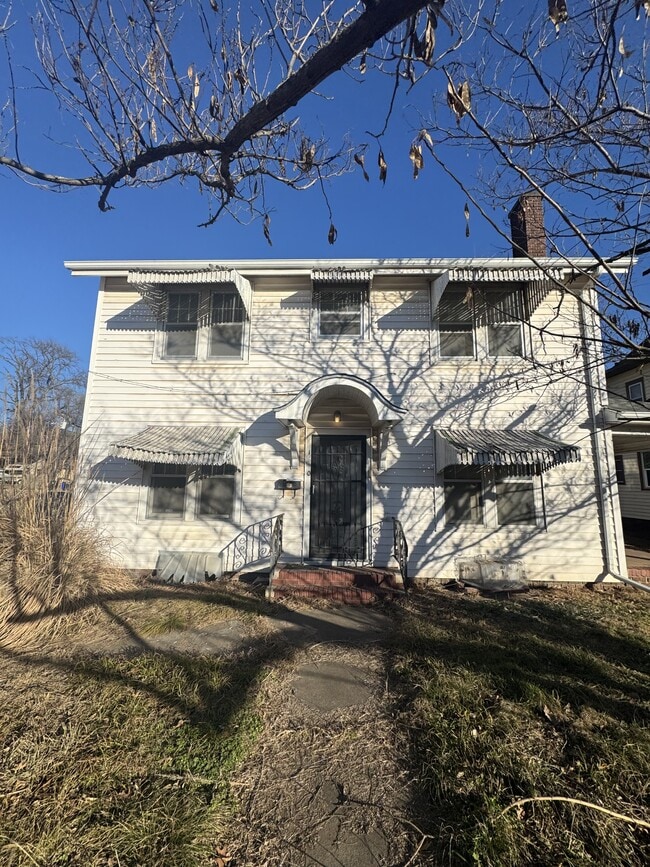 property at 1620 SW Topeka Blvd