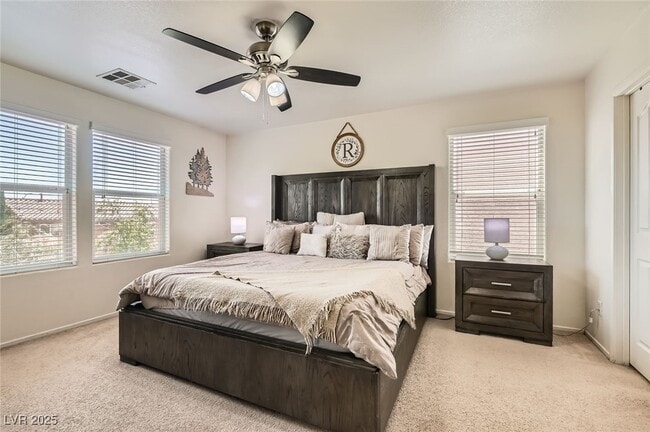 property at 8252 S Pearl Oasis Ct