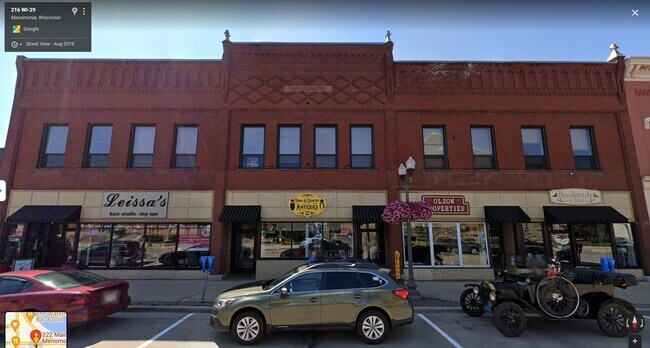 224 Main St E photo'