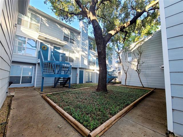 property at 1901 N Fitzhugh Ave