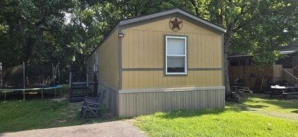 12500 Aldine Westfield Rd in Houston, TX - Building Photo - Building Photo