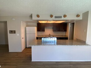 3208 W Sahuaro Dr in Phoenix, AZ - Building Photo - Building Photo