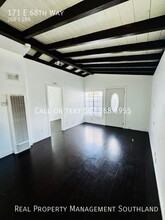 171 1/2 E 68th Way in Long Beach, CA - Building Photo - Building Photo