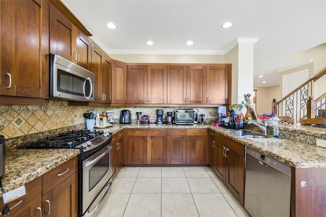 3055 NW 126th Ave in Sunrise, FL - Building Photo - Building Photo