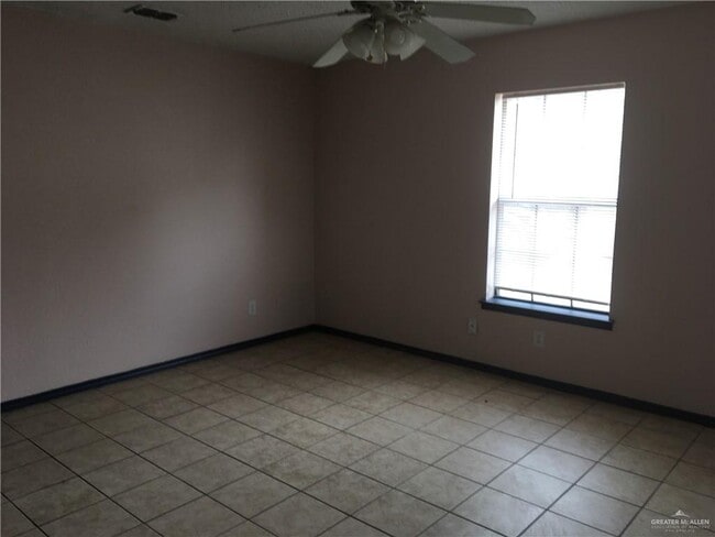 2916 N 32nd St in McAllen, TX - Building Photo - Building Photo