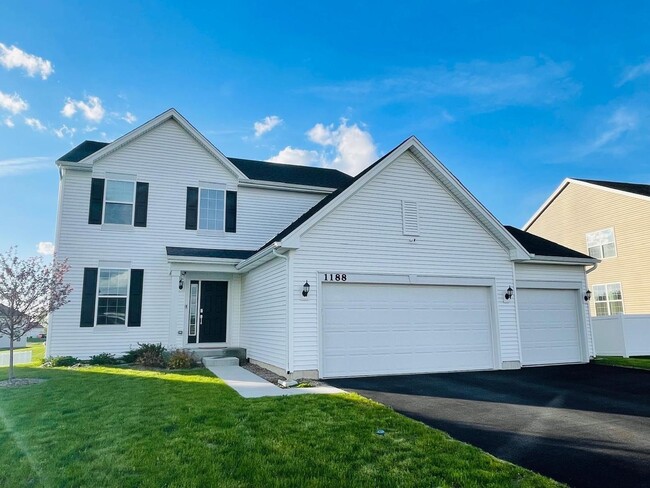 1188 Josie Ln in Hampshire, IL - Building Photo - Building Photo