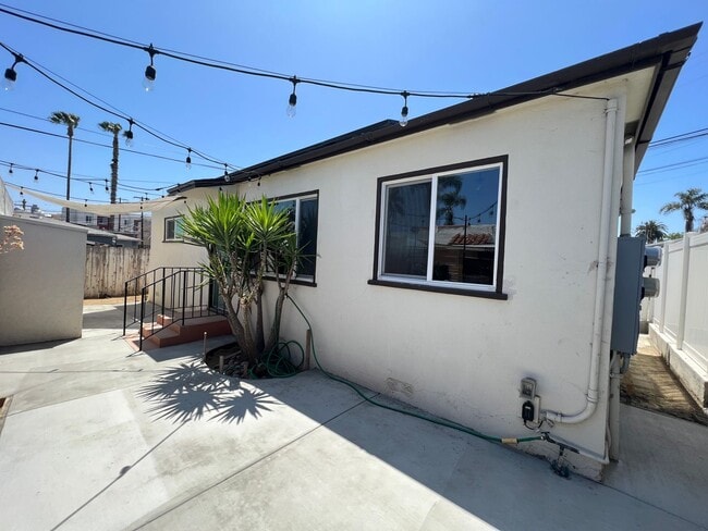 property at 4364 39th St