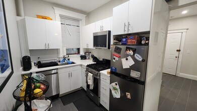 27 Orkney Rd, Unit 4-1 in Boston, MA - Building Photo - Building Photo
