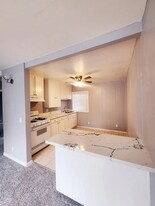 11222 Pangborn Ave in Downey, CA - Building Photo