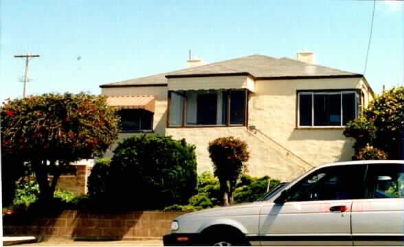 872 Grand Ave in South San Francisco, CA - Building Photo