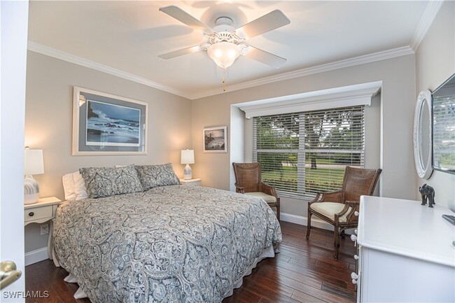 property at 1073 N Alhambra Cir