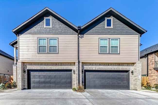 property at 4677 Bellfort Ave