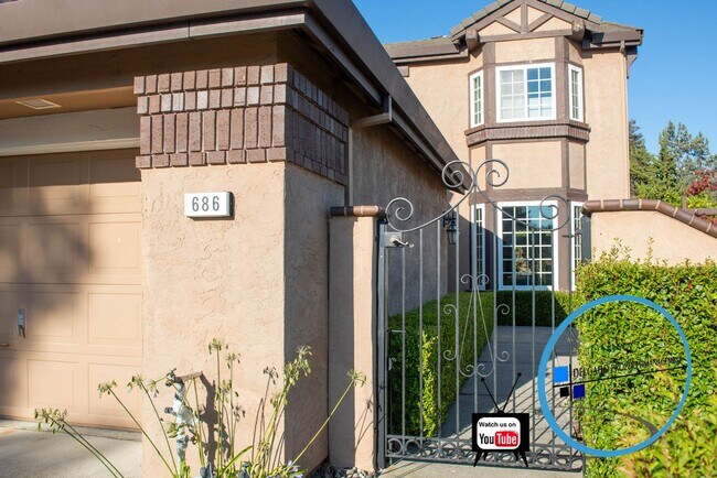 property at 686 Snapdragon Pl