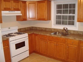 144 Bridgetown St in Staten Island, NY - Building Photo