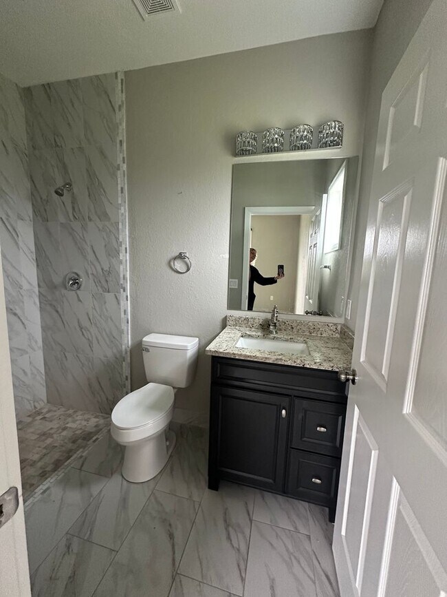 136-138 Harry Ave S in Lehigh Acres, FL - Building Photo - Building Photo