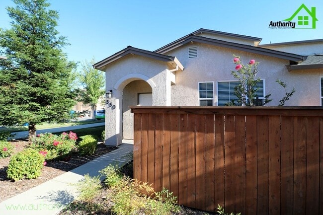 550 Mission De Oro Dr in Redding, CA - Building Photo - Building Photo