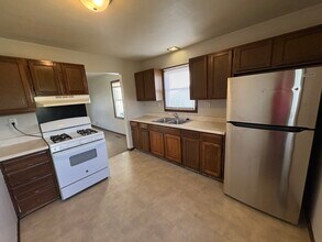 418 S Silverwood Ln, Unit 418 A in Goshen, IN - Building Photo - Building Photo