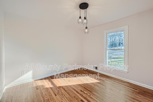 3285 Mar Lanta Dr in Marietta, GA - Foto de edificio - Building Photo