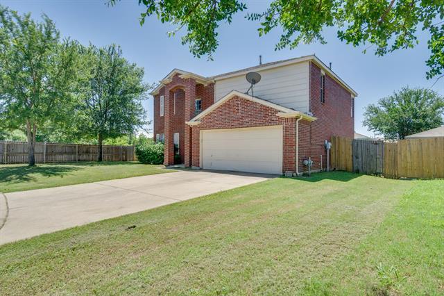 901 Greenbend Dr in Denton, TX - Building Photo - Building Photo