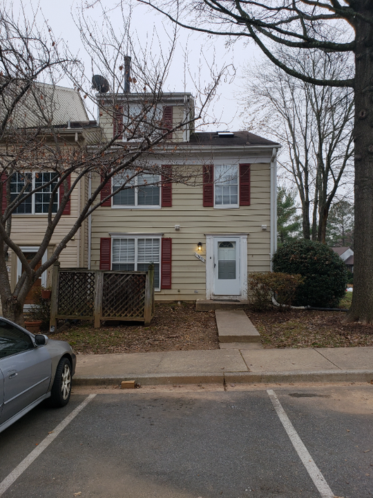 13671 Winterspoon Ln in Germantown, MD - Building Photo