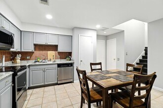 1532 Prairie Grove Dr in Houston, TX - Building Photo - Building Photo