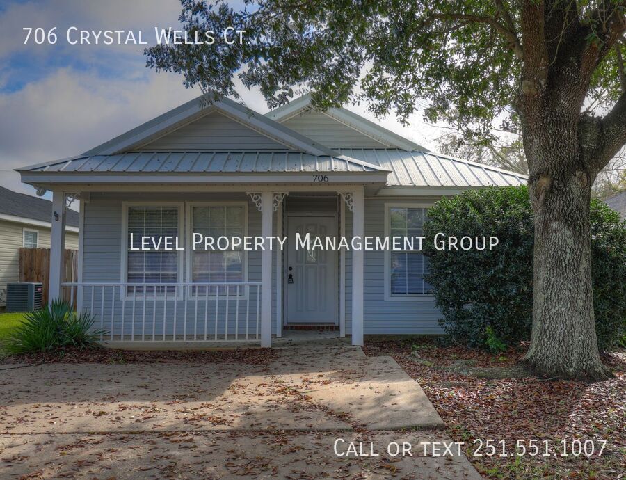 706 Crystal Wells Ct N in Fairhope, AL - Building Photo
