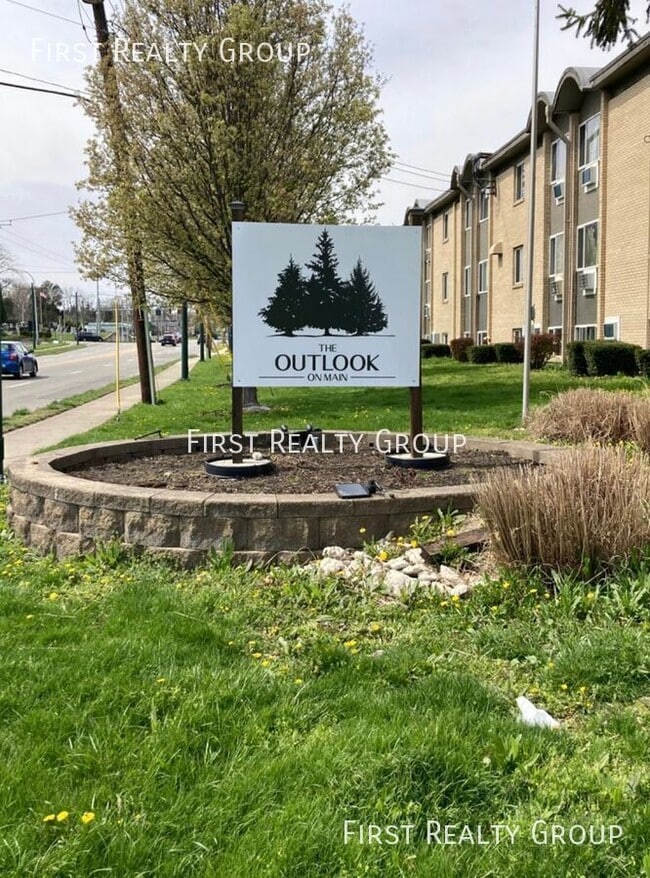 5620 N Main St in Dayton, OH - Building Photo - Building Photo