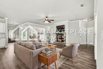 90 Hawthorn Ln in Covington, GA - Building Photo - Building Photo