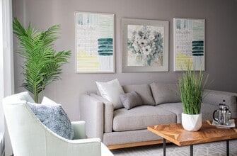 Palm Avenue Apartments in Tampa, FL - Building Photo - Building Photo