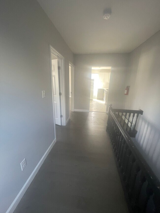 905 S 16th St, Unit 2 in Newark, NJ - Building Photo - Building Photo