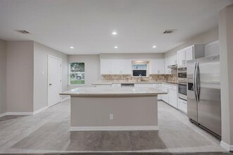 1624 Summer Pl Cir in Irving, TX - Building Photo - Building Photo